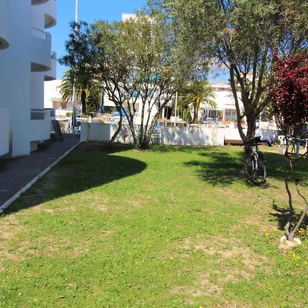 Planta Baja Con Jardin, Amarre, Y Parking En Zona Tranquila De - Es-258-46 Apartment Roses
