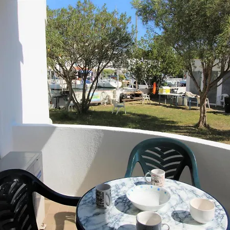 Planta Baja Con Jardin, Amarre, Y Parking En Zona Tranquila De - Es-258-46 *