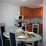 Planta Baja Con Jardín, Amarre, Y Parking En Zona Tranquila De - Es-258-46 * Roses