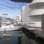 Planta Baja Con Jardín, Amarre, Y Parking En Zona Tranquila De - Es-258-46 Roses